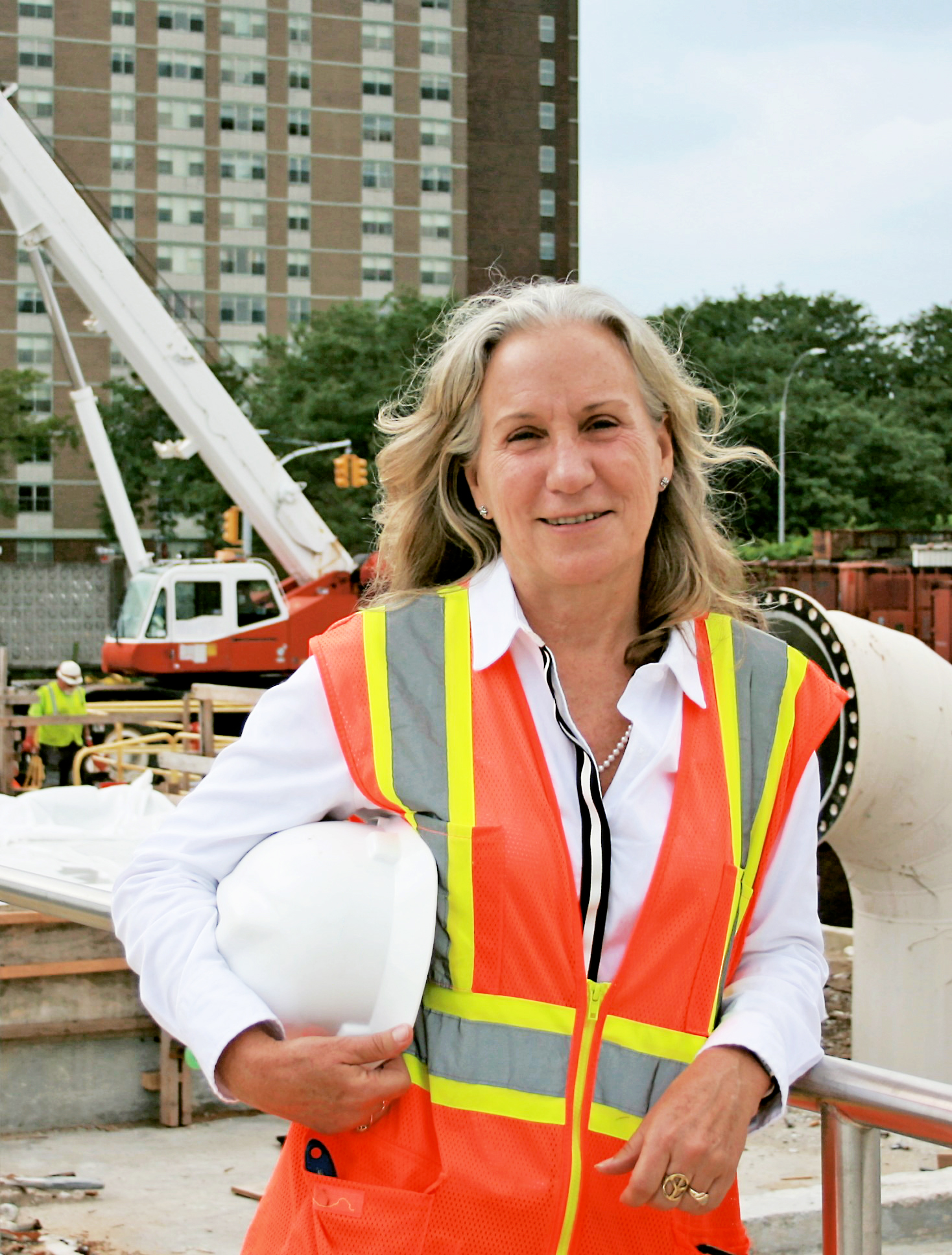 1331962_3-women-in-construction-221-doreen-bartoldus.jpg
