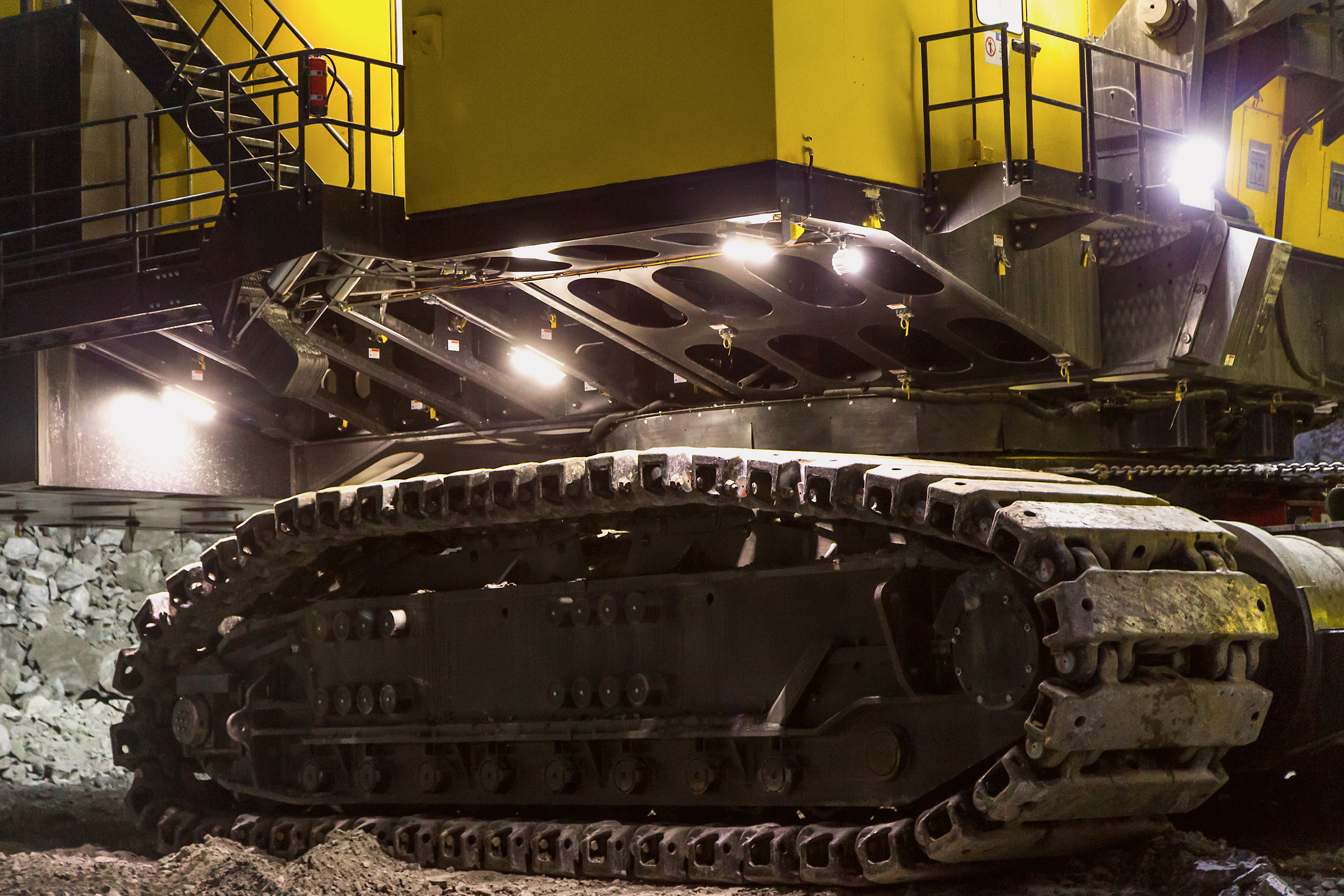 Delta style undercarriage