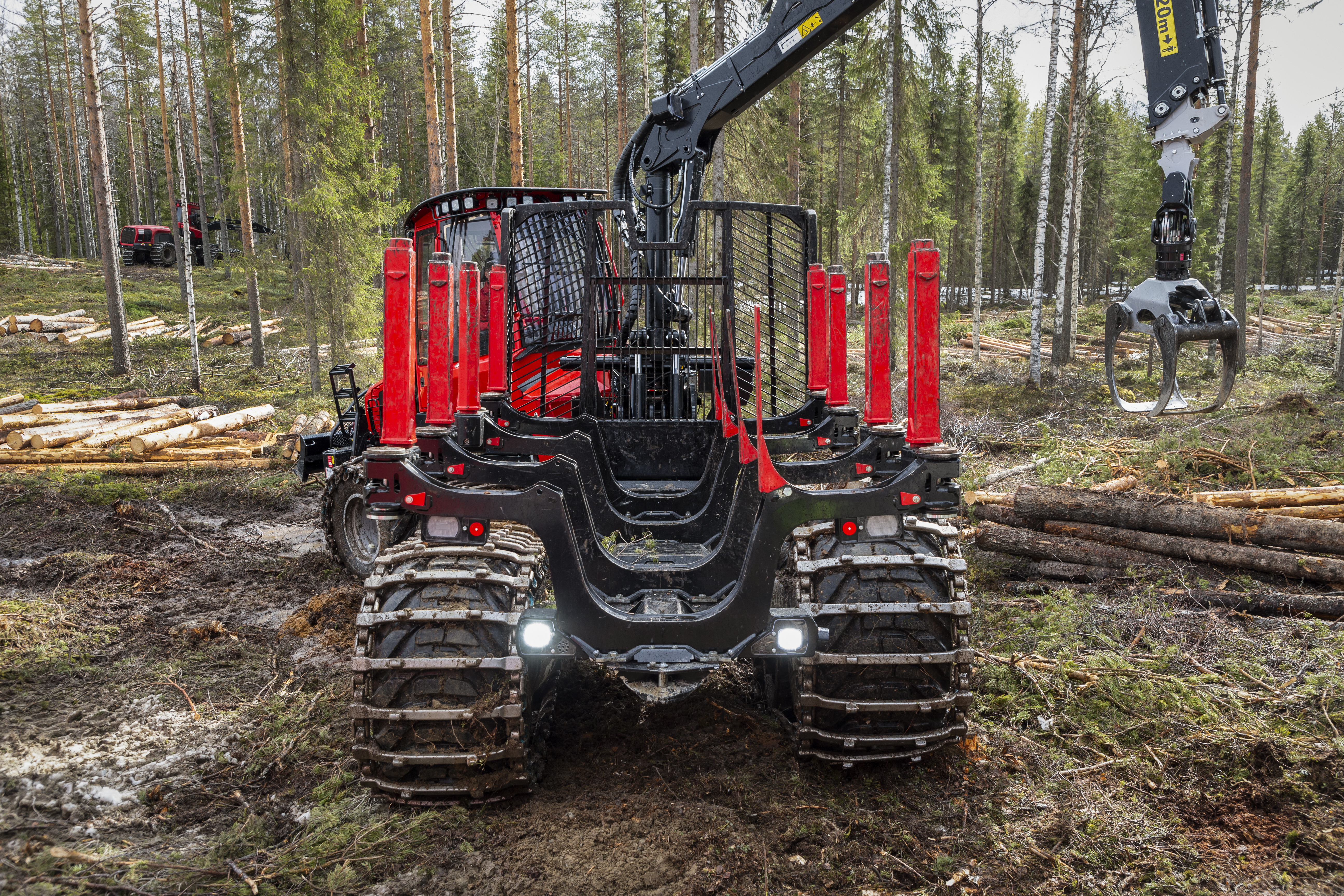 Forestry, 845, forwarder, woods, forest, working, in action, outside, daylight