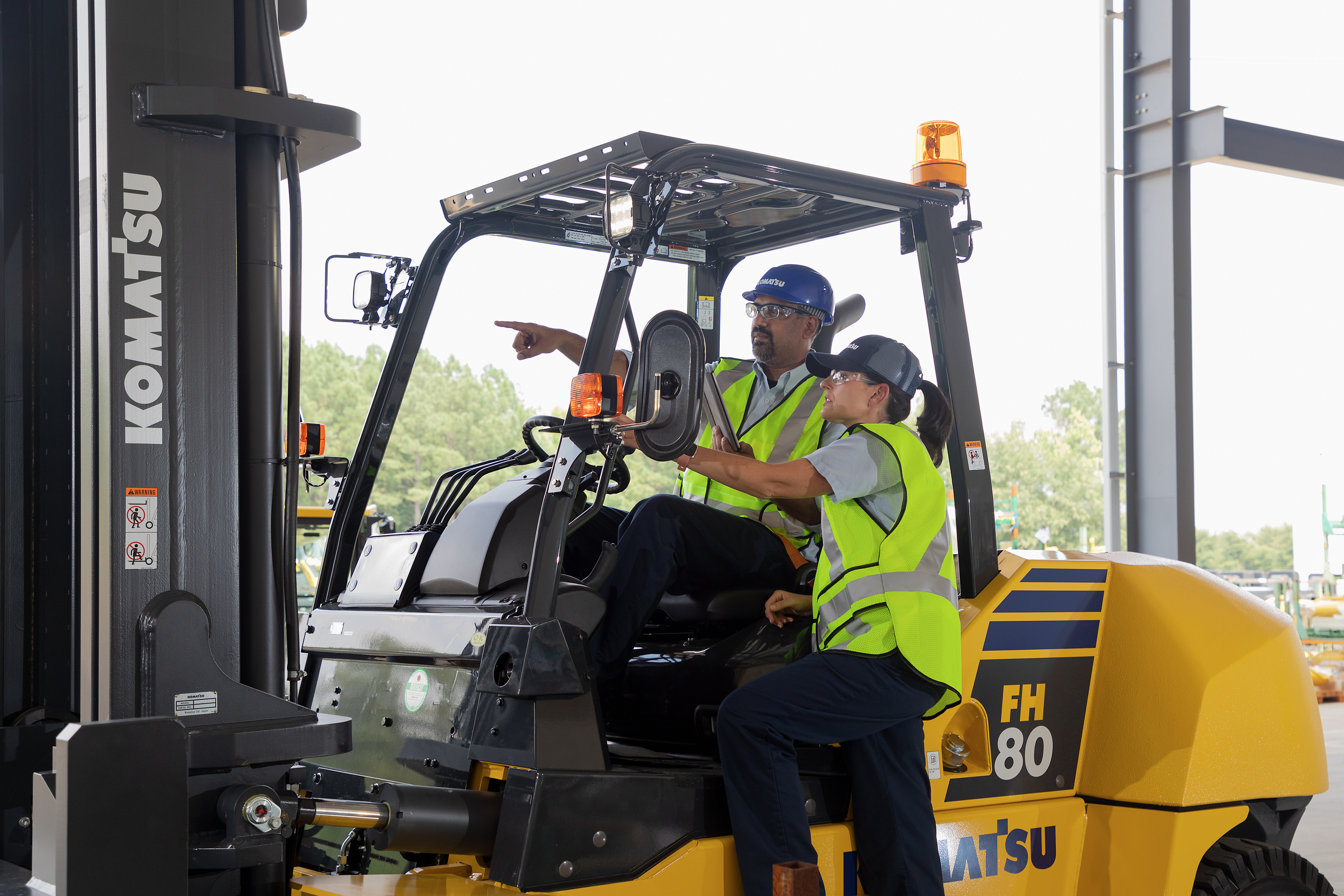 Electric forklift