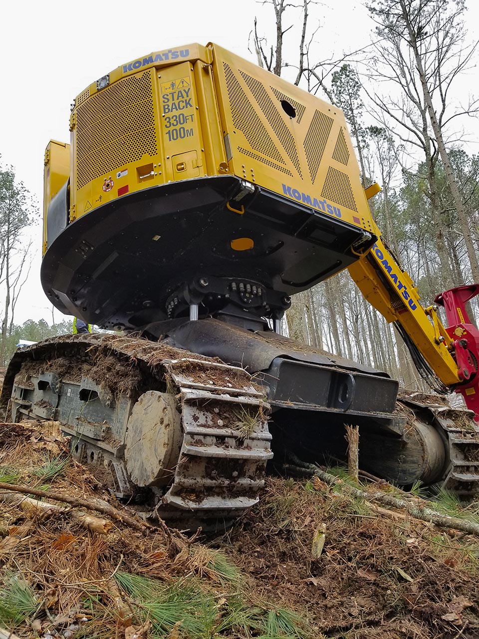 Four-way leveling system