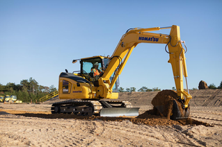 KOMATSU コマツ　PC 88MR thumb_pc88.jpg
