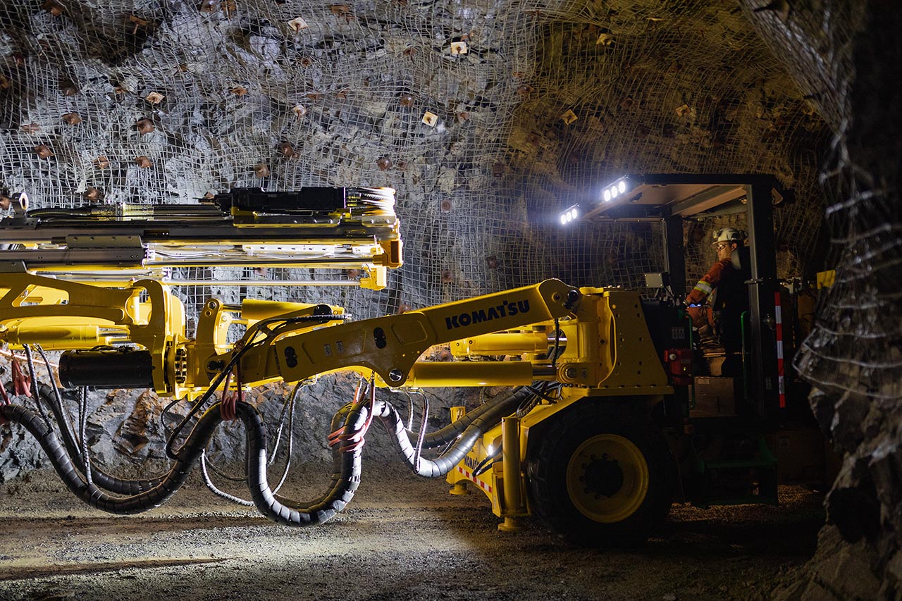 Light and durable feeds with Komatsu drifters