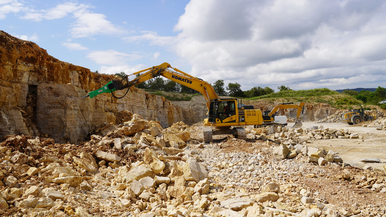 Demolition Excavators 