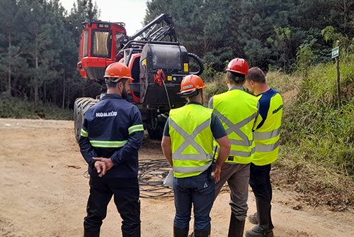 pratica harvester komatsu school