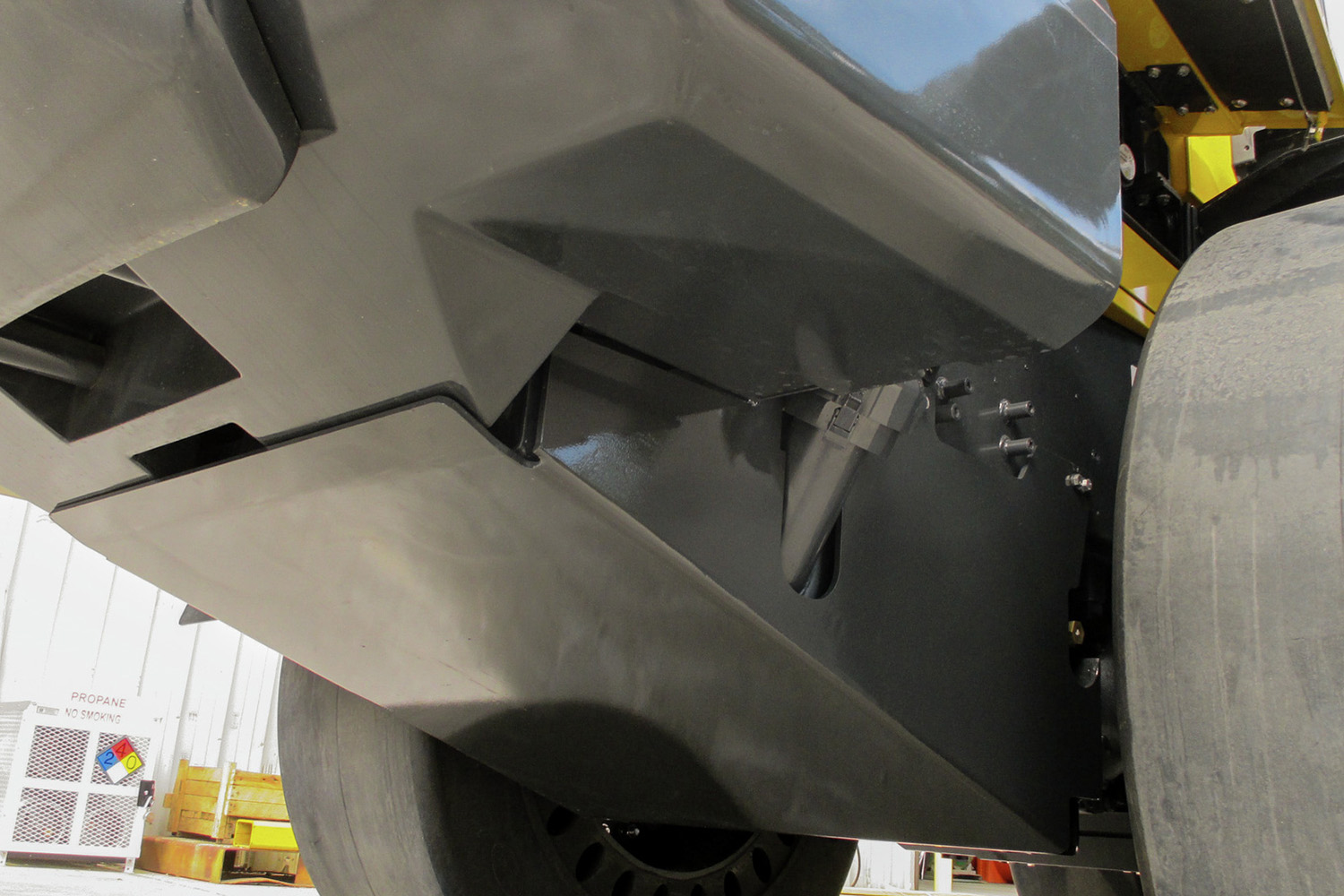 Fuel tank guard