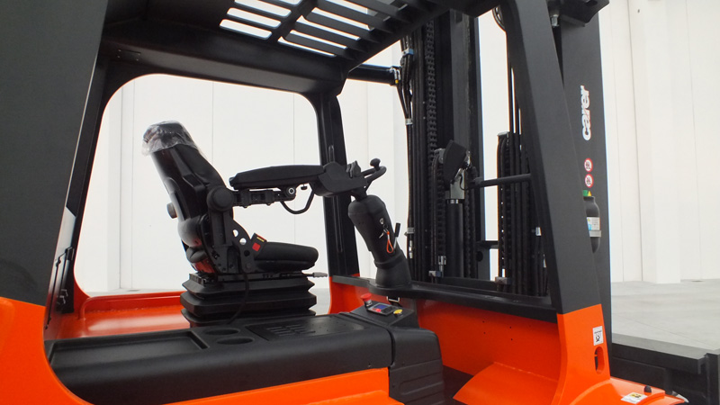Raised Operator Seat