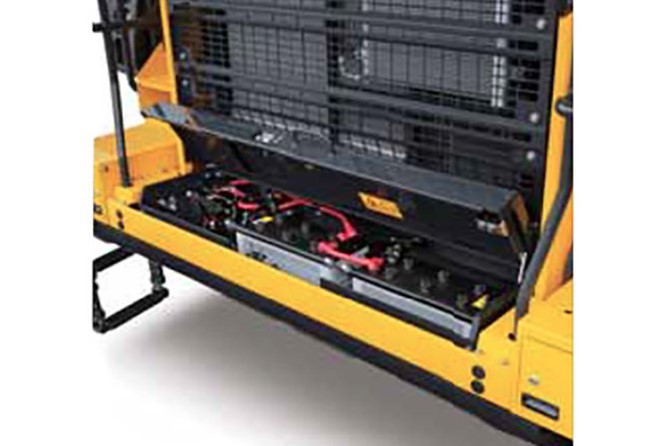 Ground-accessible battery compartment