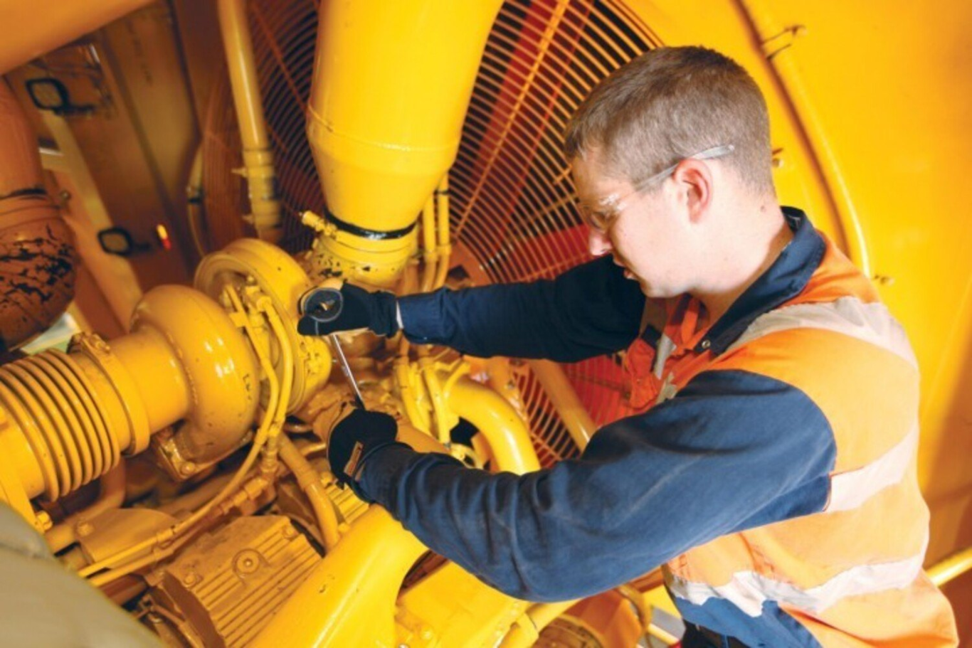 Apprenticeship type mechnical fitter