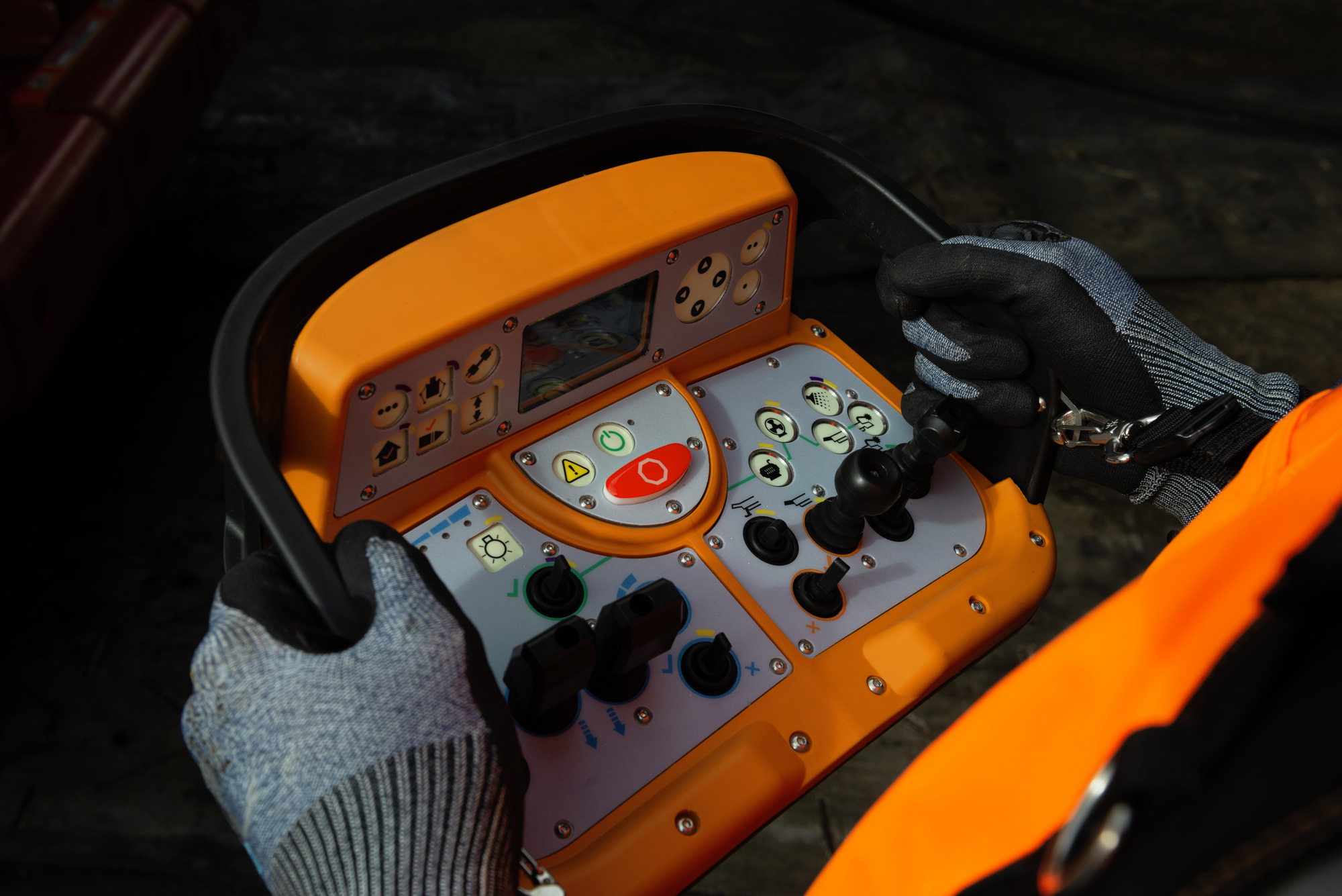 Enjoy seamless operation with intuitive controls