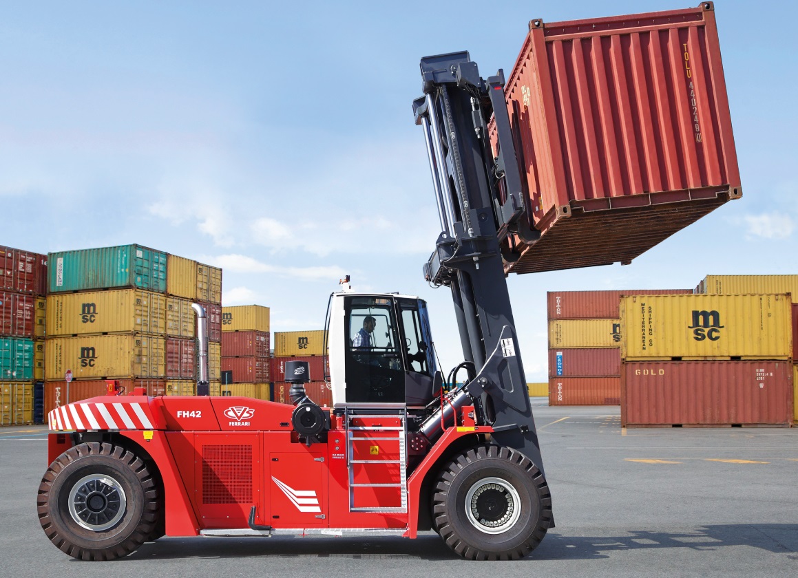 Hydraulic side-shift and fork-positioning standard