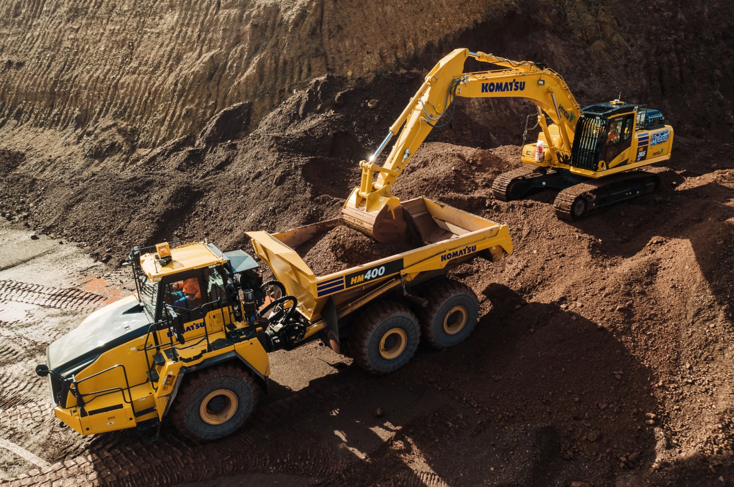 Hybrid excavator in use