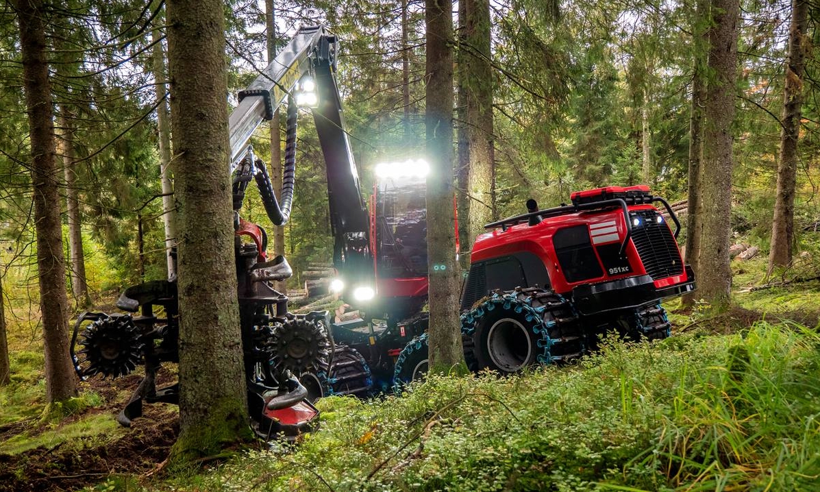 Komatsu 951XC