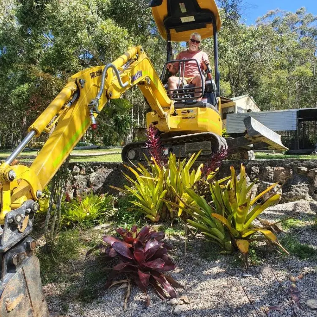 Kick starting excavation business with the Komatsu PC18 mini excavator