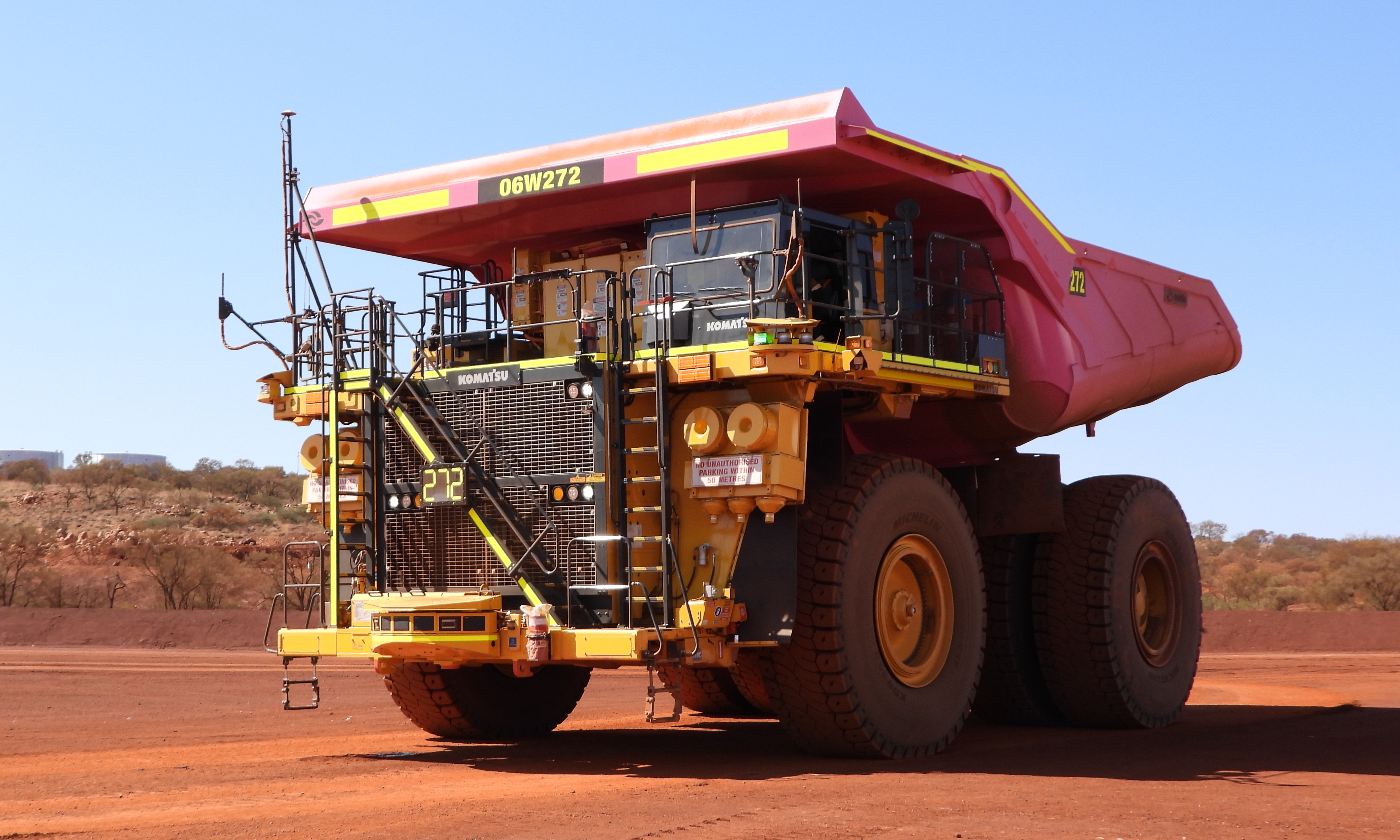 Komatsu and Rio Tinto celebrate 300th AHS delivery