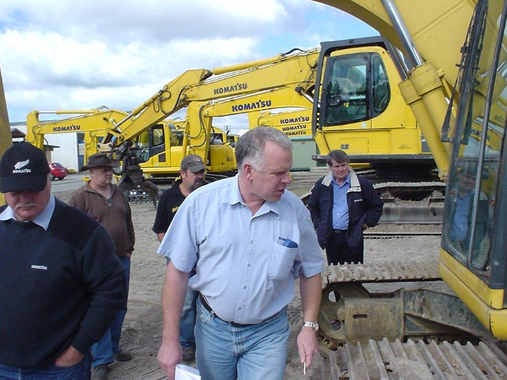 Phil Thomson with Komatsu machines