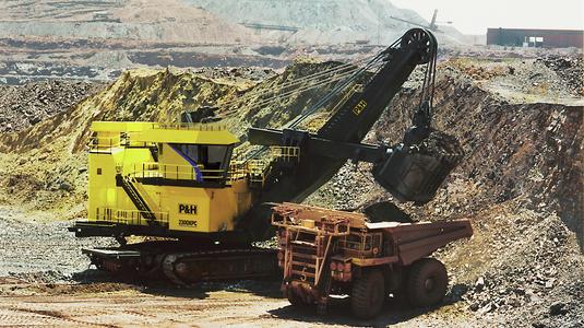 The Komatsu 2300XPC rope shovel.