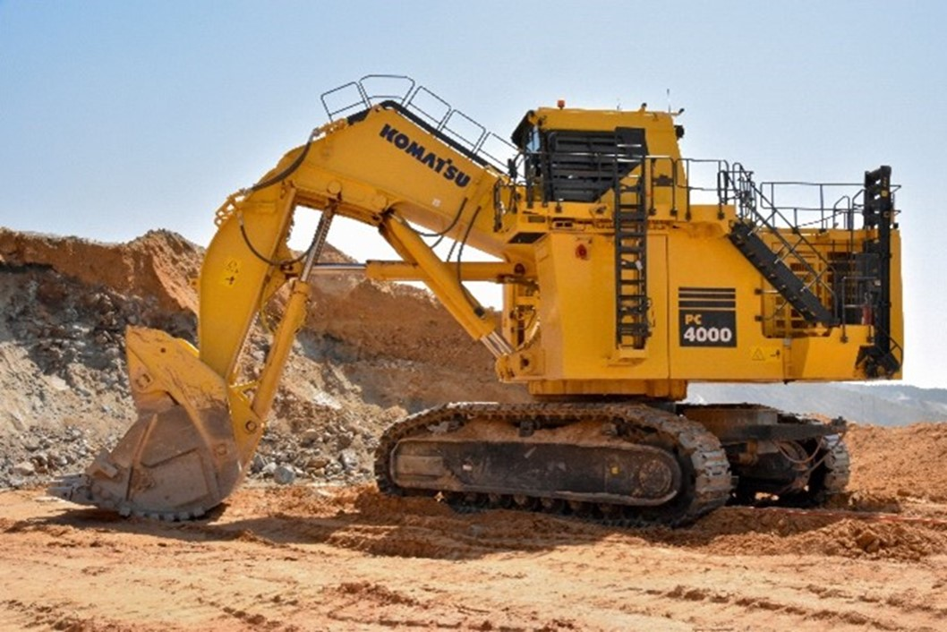 Ultra-large hydraulic excavator PC4000E-11.
